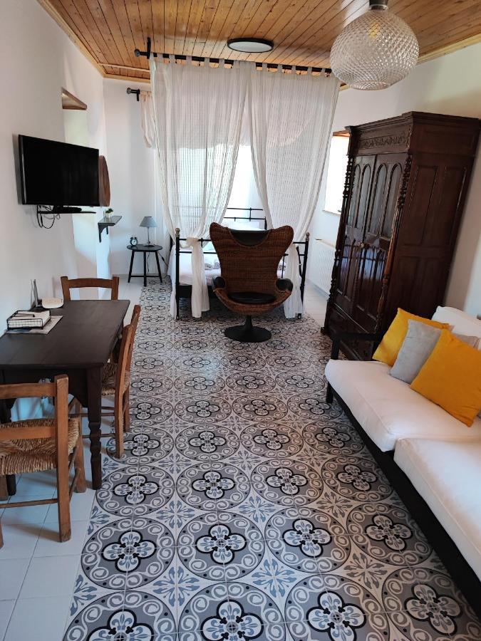 Liakoto Guest House Panayia ภายนอก รูปภาพ