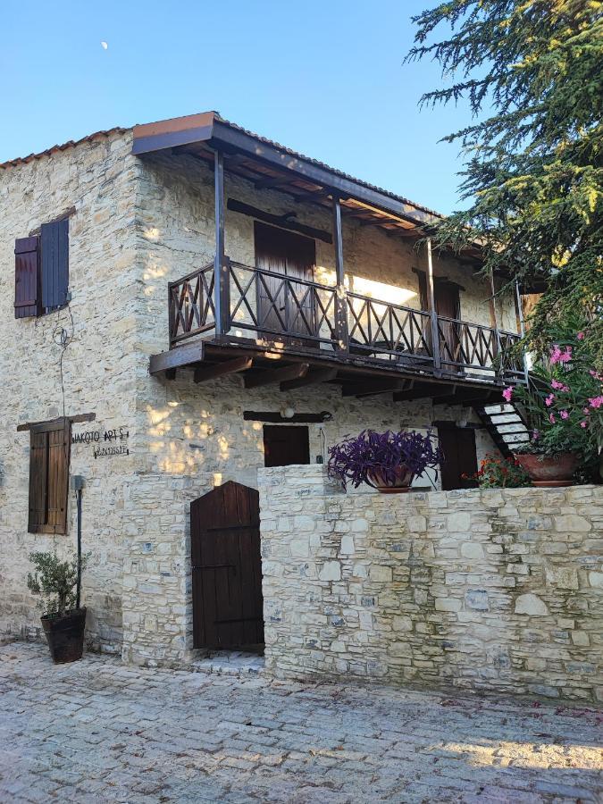 Liakoto Guest House Panayia ภายนอก รูปภาพ
