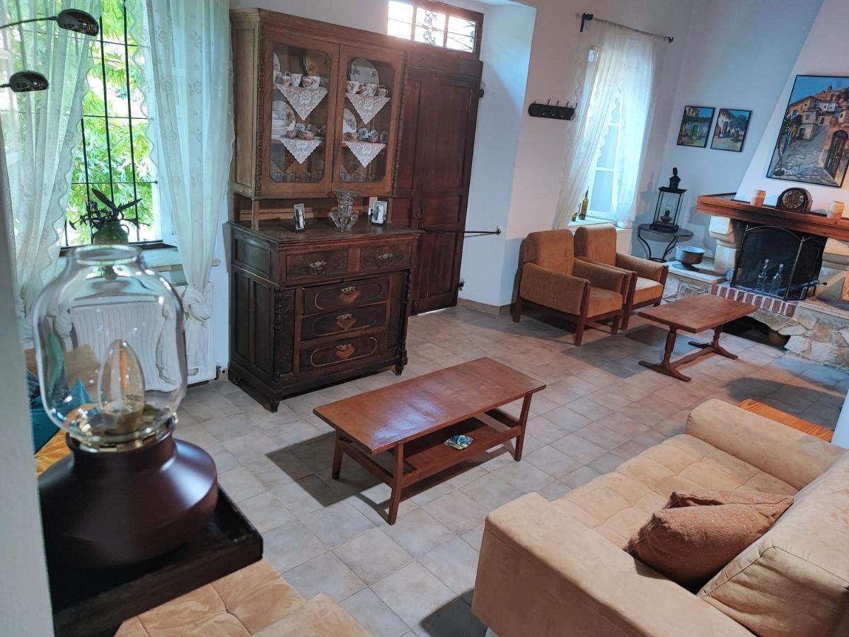 Liakoto Guest House Panayia ภายนอก รูปภาพ