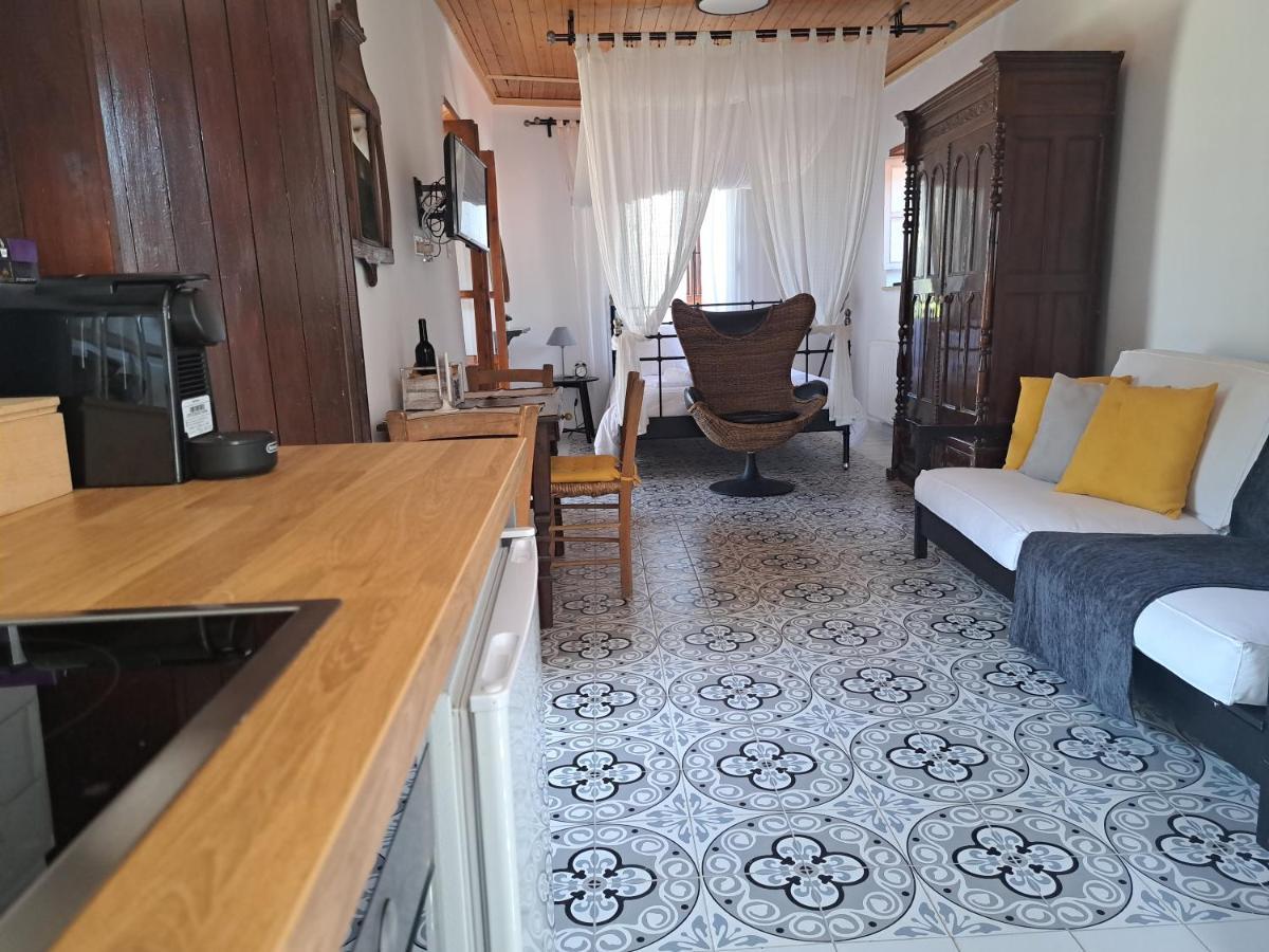 Liakoto Guest House Panayia ภายนอก รูปภาพ