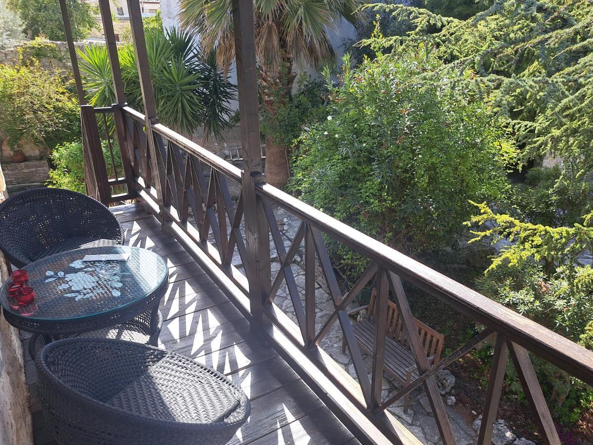 Liakoto Guest House Panayia ภายนอก รูปภาพ