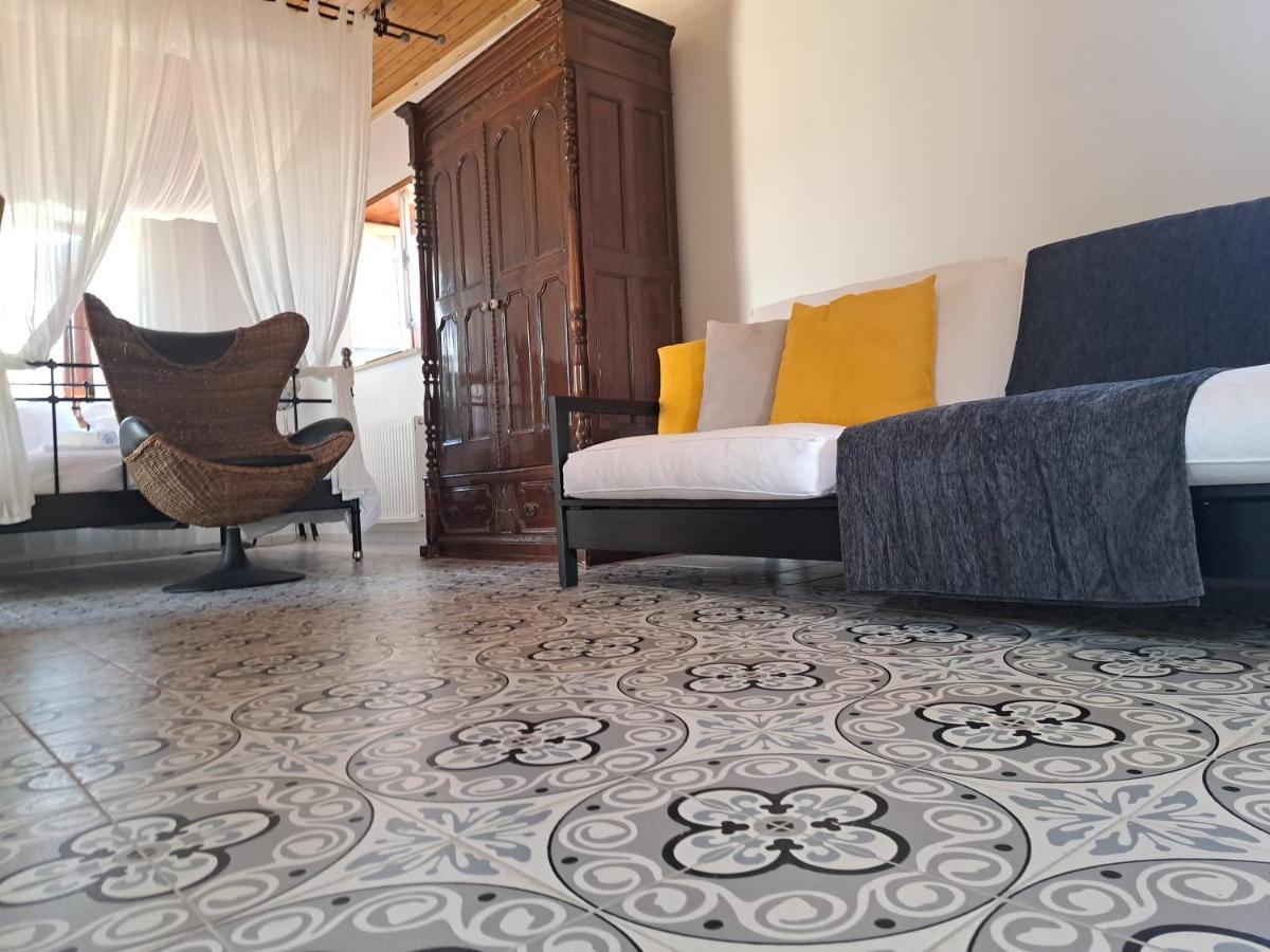 Liakoto Guest House Panayia ภายนอก รูปภาพ