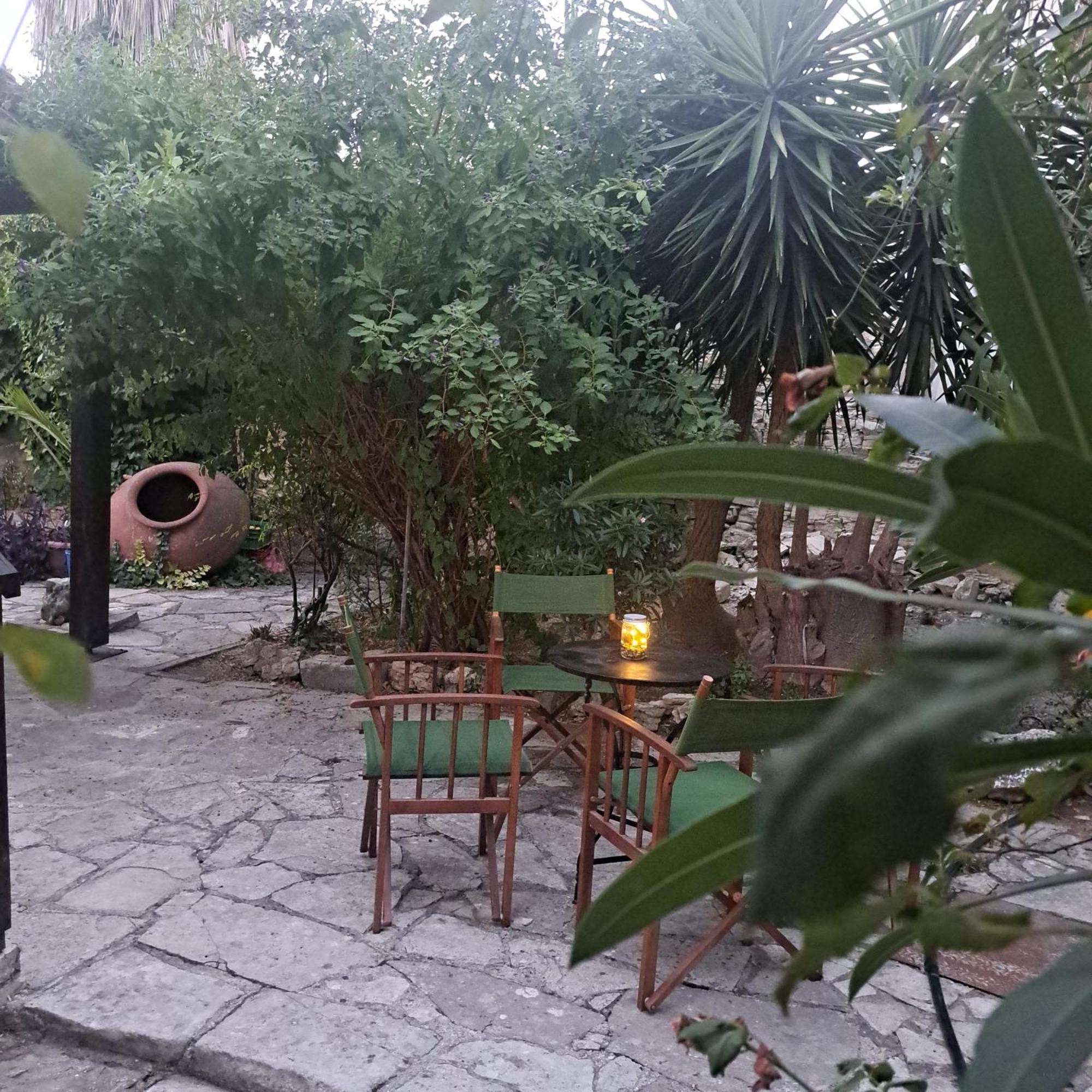 Liakoto Guest House Panayia ภายนอก รูปภาพ